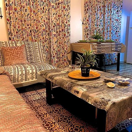Violeta Apartment With Cozy Balcony Sevilla Exterior photo